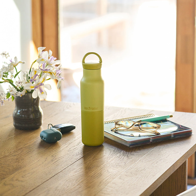 12oz-rise-classic-with-arch-loop-cap-l6 12oz_rise_classic_insulated_acacia_table_square.jpg