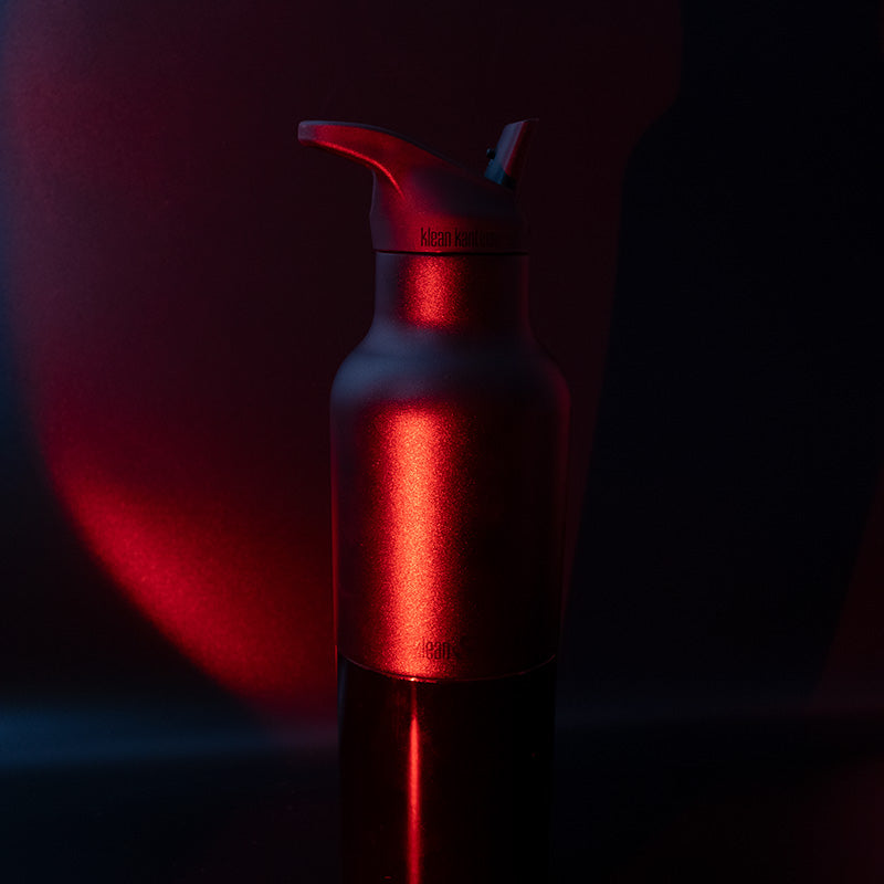 20oz-rise-classic-may-the-4th-a7 20oz_rise_classic_may_the_fourth_starwars_black_bottle_redglow_square.jpg