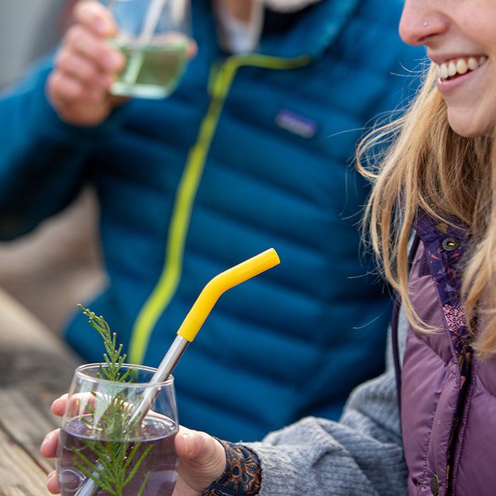 straw-4-pack-a7 recycled_steel_straw_drink_smile_lifestyle.jpg