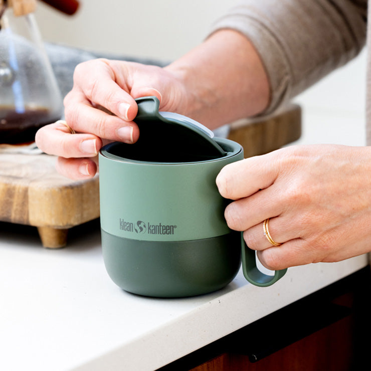 flip-lid-x2 rise_flip_lid_large_coffee_mug.jpg