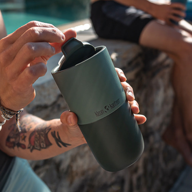 flip-lid-x2 rise_flip_lid_small_tumbler_open.jpg