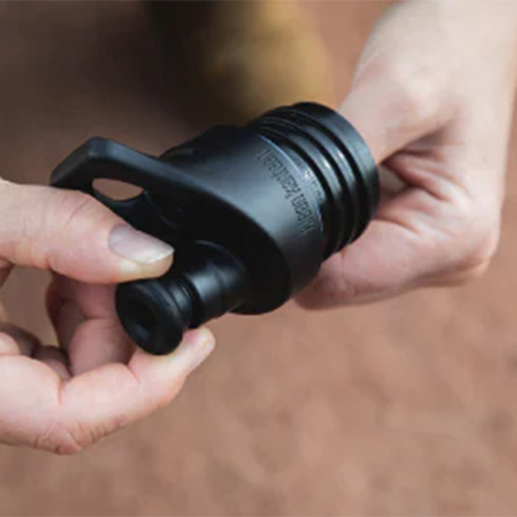 classic-sport-cap-x7 sport_cap_maintenance_kit_pull_valve_out_lifestyle.jpg