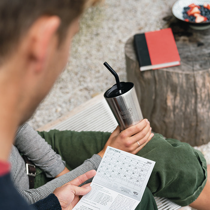 straw-2-pack-black-sale-e3 steel_straws_lifestyle.jpg