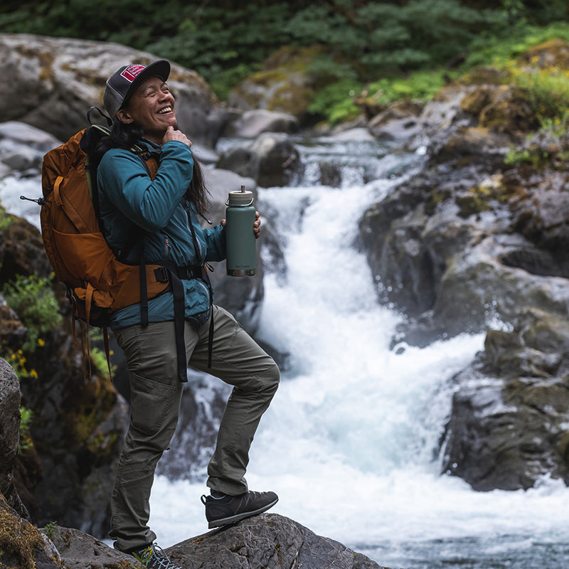 32oz-tkwide-with-twist-cap-q7 tkwide_32oz_insulated_bottle_twist_backpack_river_guy_square.jpg